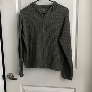 Ribbed Hooded Henley Pullover - spruce green